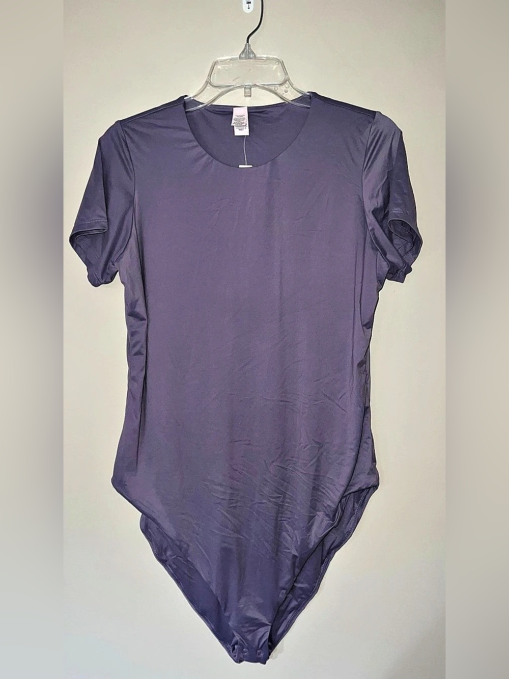 Victoria'Small Secret FeatherSoft Essentials Short-Sleeve Bodysuit Purple